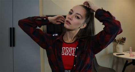 solazola porn|SolaZola Porn Creator Videos: Free Amateur Nudes .